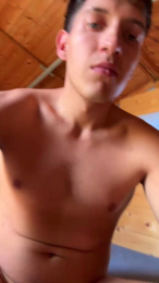 Lu_01 webcam model stream image
