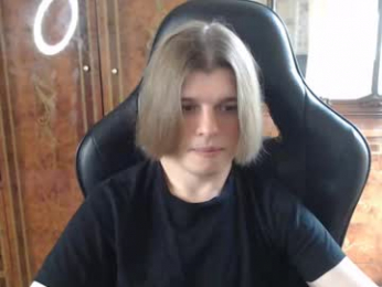 maxplay18 webcam model stream image