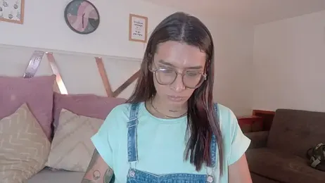 LauraaGomezz__ webcam model stream image