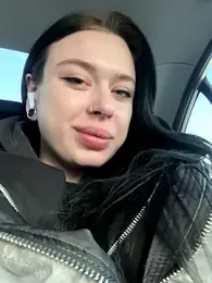 AlishaOfThorns webcam model stream image