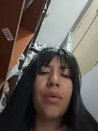 kim_monti webcam model stream image