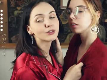 dual_secret_fantasy webcam model stream image