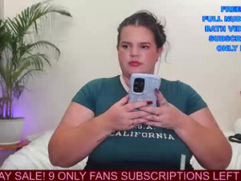 wow_its_kaitlyn webcam chaturbate model stream image