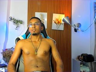 Chris Wylde webcam model stream image