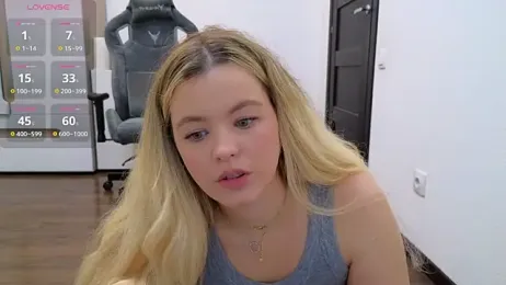 Milana15 webcam model stream image