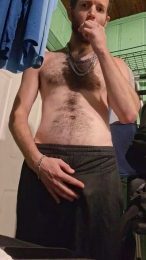 Clint561 webcam model stream image
