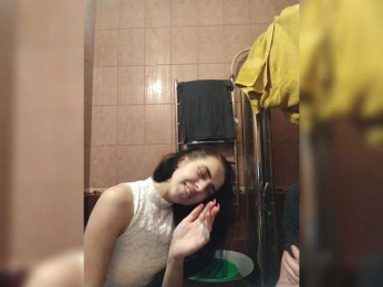 Rozza30-1 webcam bongacams model stream image
