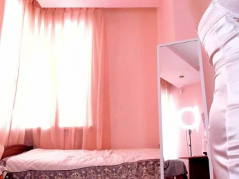 KoralinaXo webcam bongacams model stream image