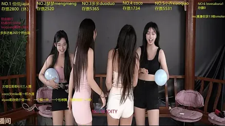 U-R-HERE webcam stripchat model stream image