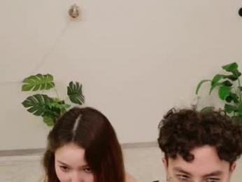 pinktwinss webcam chaturbate model stream image