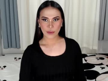 supernatalie_ webcam model stream image