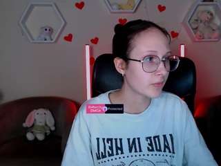 mona-cloud webcam model stream image