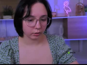 kari_pirs webcam model stream image