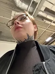 bebabenny webcam stripchat model stream image