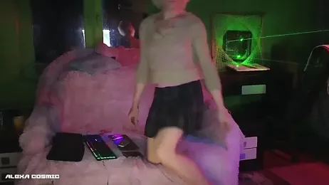 Alexa_Cosmic webcam model stream image