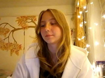 POTATO-GIRL webcam model stream image
