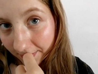 POTATO-GIRL webcam model stream image