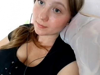 POTATO-GIRL webcam model stream image
