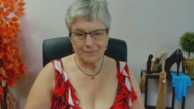 femmeIRIS webcam cam4 model stream image