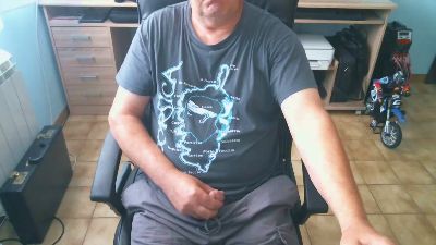 urick10 webcam model stream image