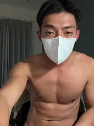 Yooo17 webcam model stream image