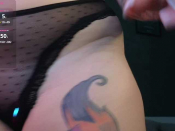BloomBambi webcam model stream image