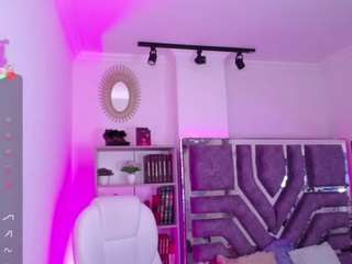 eva-walker webcam model stream image