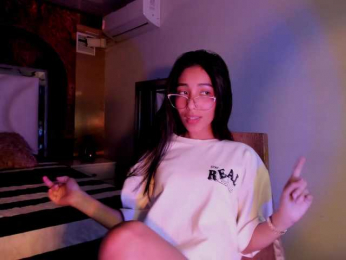 Sophie-Turner webcam model stream image