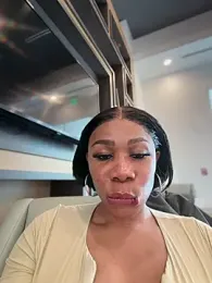 Belle___ webcam model stream image