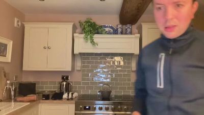 PopperBottomSub webcam cam4 model stream image