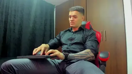 ALPHA_DOMINUS_ webcam model stream image