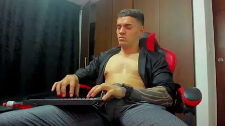 ALPHA_DOMINUS_ webcam model stream image