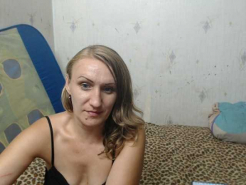 deniseblare webcam bongacams model stream image