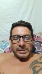 gusta370 webcam model stream image