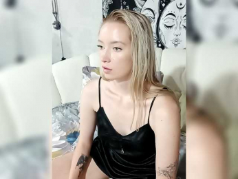 Yanusika webcam model stream image