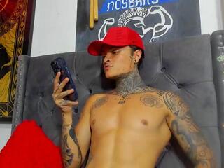 Raymond Courtois webcam model stream image