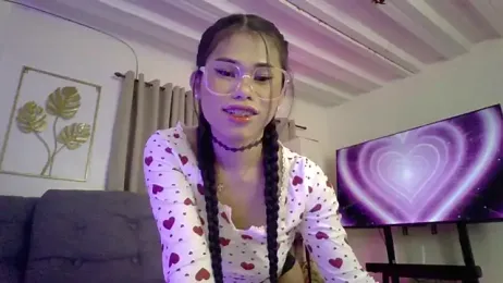 PrettyBlythes_TS webcam stripchat model stream image