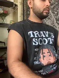 SaltyYoungDaddy webcam model stream image