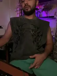 SaltyYoungDaddy webcam model stream image
