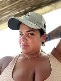 AliceStarshine webcam model stream image