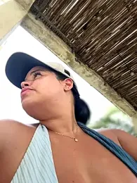 AliceStarshine webcam model stream image