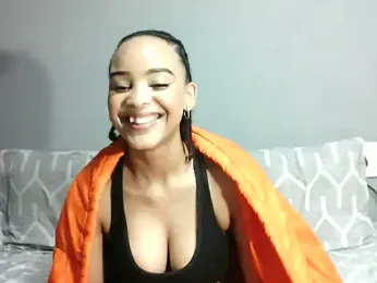 SmallSlut5 webcam model stream image