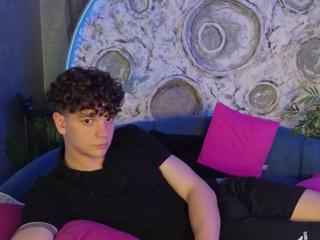Tyler Mint webcam model stream image