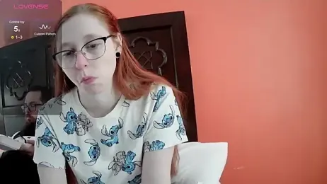 LilyFoxxx webcam model stream image