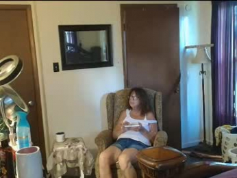 hidden_gold_milf webcam model stream image