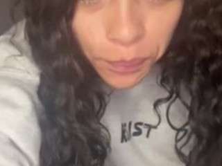 69jen webcam model stream image