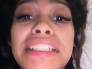 69jen webcam model stream image