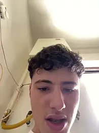 denysio89 webcam stripchat model stream image