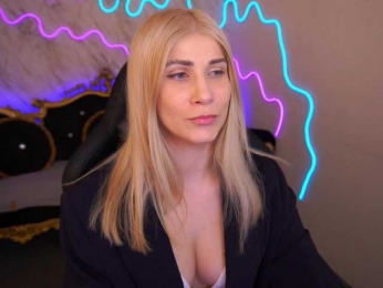 LenaLove webcam model stream image