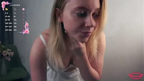 DominoGrindel webcam model stream image
